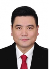 李强