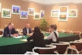 会见1