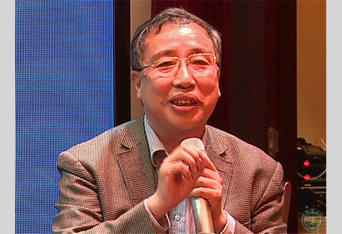 30-中科院地理科学与资源研究所研究员王英杰作为对话嘉宾发表讲话