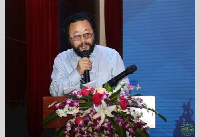 28-陕西省文艺评论家协会主席，陕西师范大学新闻与传播学院院长、教授、博士生导师李震主持议题4环节并发表讲话