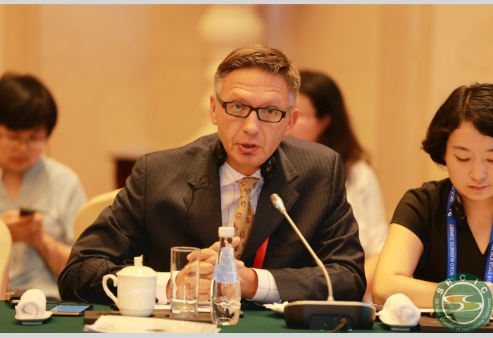 dmitry orlov 萨杰·北夫代表_meitu_1